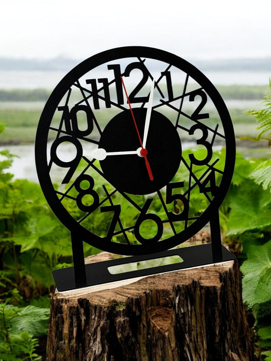 Metall Decor - Tischuhr