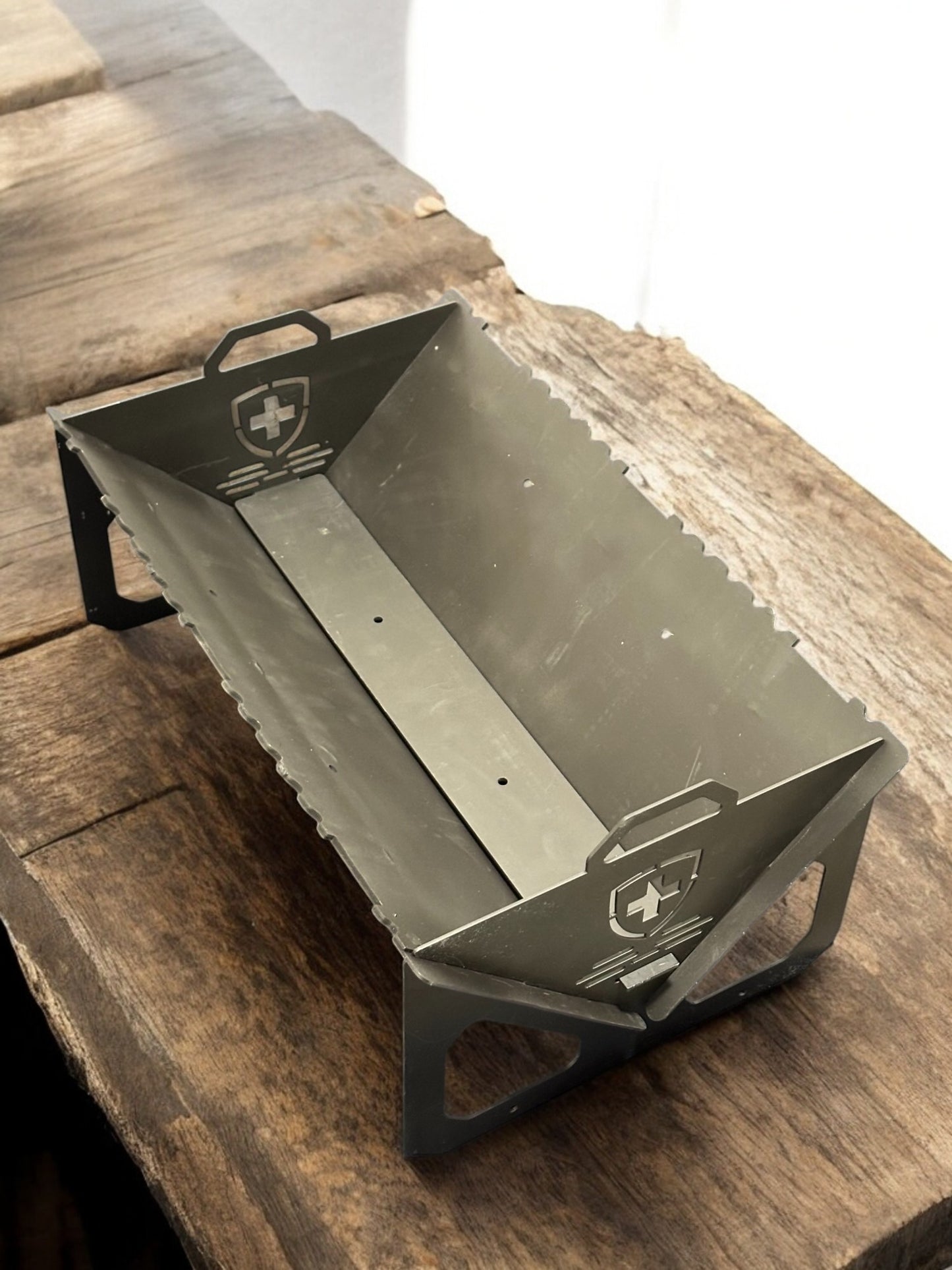 Tragbarer Edelstahlgrill mit Tragetasche – Dein perfekter Outdoor-Kochbegleiter!