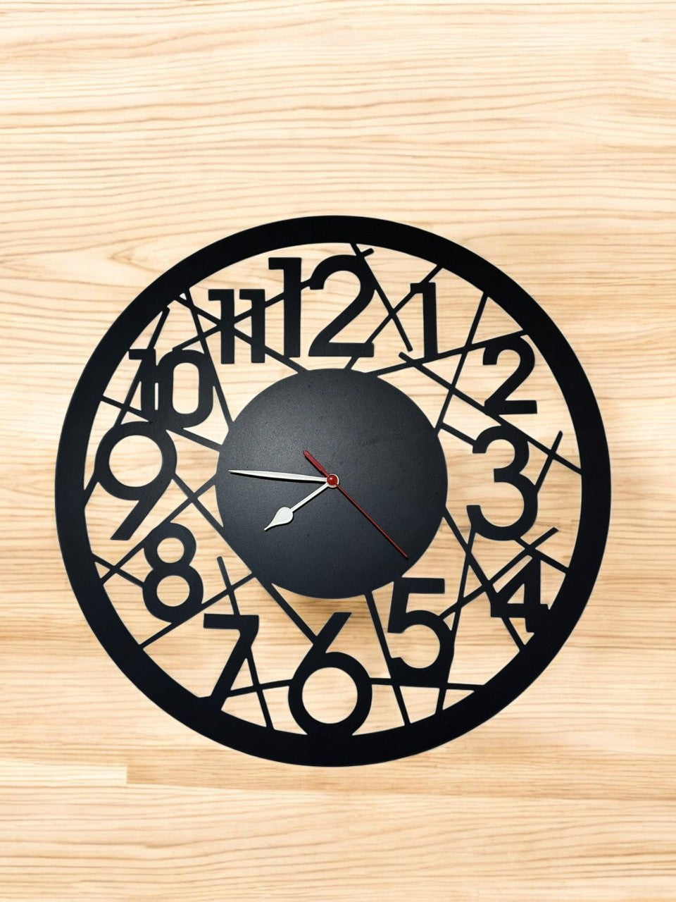 Metall Decor - Funktionale Wanduhr